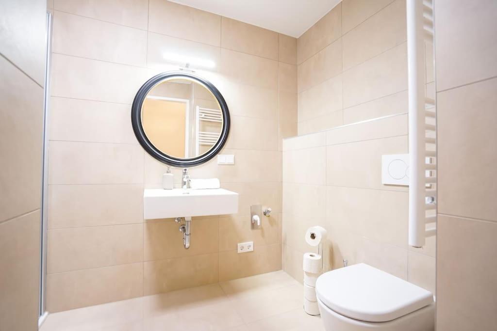 Executive Suite W/ Rooftop Pool Viena Exterior foto