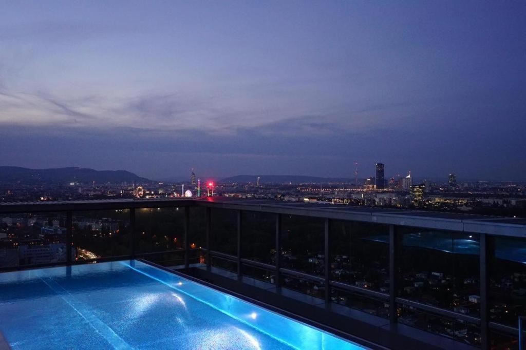 Executive Suite W/ Rooftop Pool Viena Exterior foto